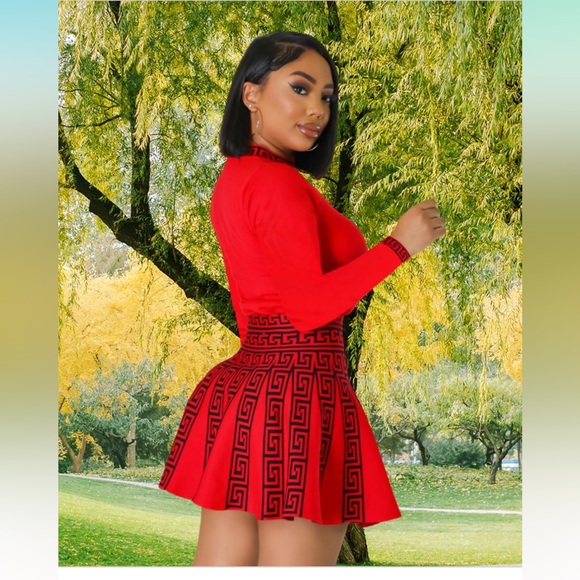 Dress - Picture 4 of 10